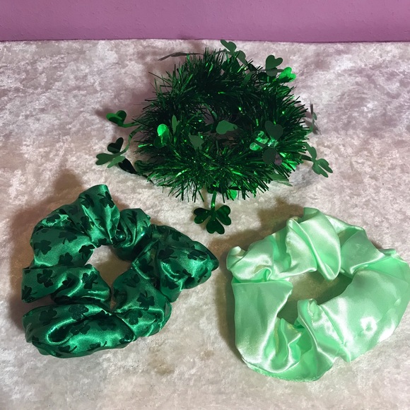 Three St. Patrick’s Day Scrunchie Decorative Hair Ties Shamrock Green Party 3pc - Picture 4 of 8